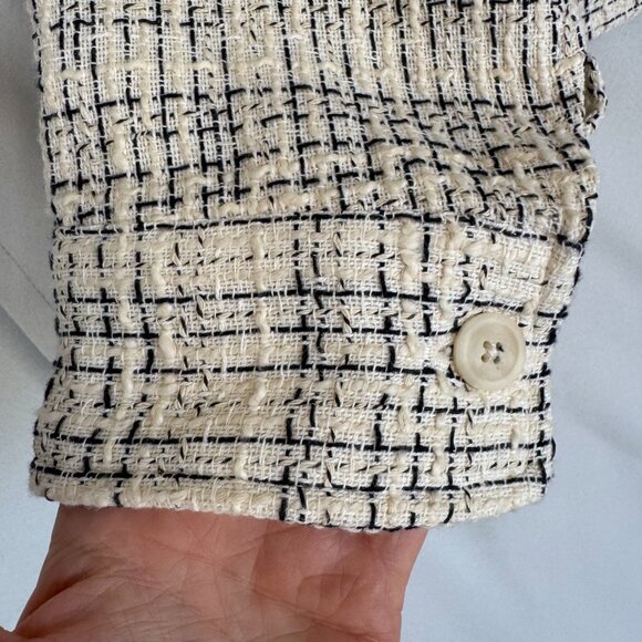 Zara Ivory Black Boucle Tweed Boxy Oversized Button Front Bomber Jacket Size M - Picture 10 of 16